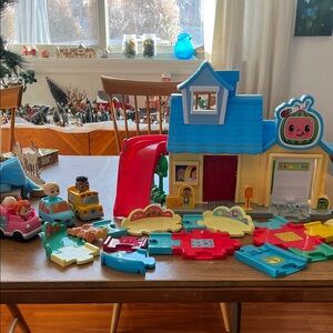 Interactive Playhouse Building Set with Slide